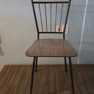 Juego de Comedor Diario: Mesa y 4 Sillas de Hierro y Madera - imagen 2