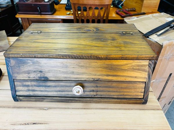 Cubertera de mesa en pino - Análisis detallado - imagen 2