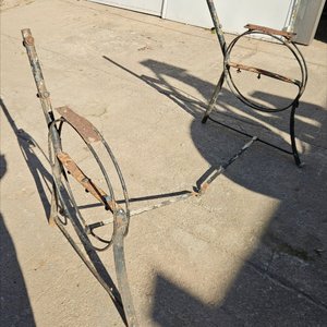 Patas metálicas para banco exterior - imagen 3