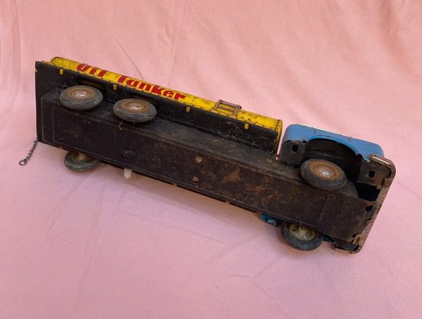 Antiguo camión tanque cisterna en chapa litografíada para coleccionistas - imagen 5