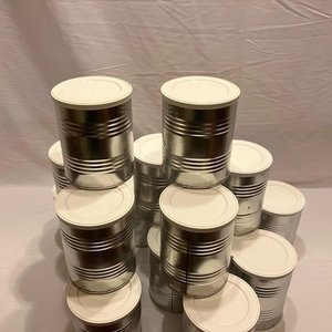 Lote siguiente: Lote de 16 Latas Cilíndricas de Hojalata con Tapas Plásticas Blancas