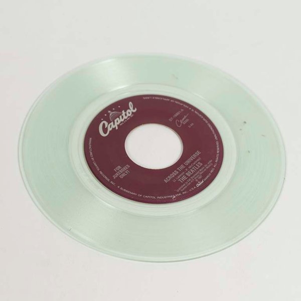 Disco Vinilo Single The Beatles "Across The Universe" Edición Coleccionista Capitol Records Transparente
