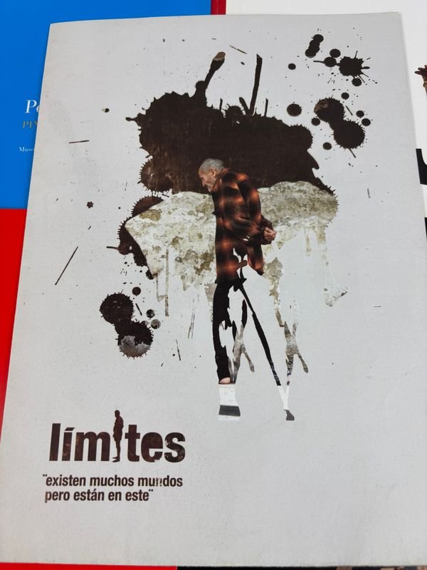 Colección de libros de arte contemporáneo, videoarte y textiles - imagen 2