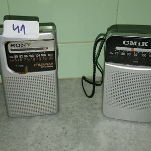 Lote de 3 Radios Portátiles a Pila: Sony, CMiK y Amarilla - imagen 2