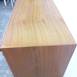 Escritorio de madera con bandeja para teclado y cajones laterales - imagen 6
