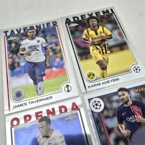 Lote de 4 Tarjetas de Fútbol Topps y Merlin: Tavernier, Adeyemi, Openda, Ramos - imagen 2