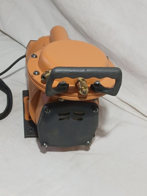 Compresor de Aire Directo Naranja Poco Uso