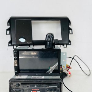 Lote siguiente: Pantalla y Radio para Auto Quantum con Cámara