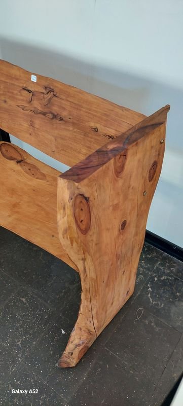 Banco rustico en madera muy lindo - imagen 4