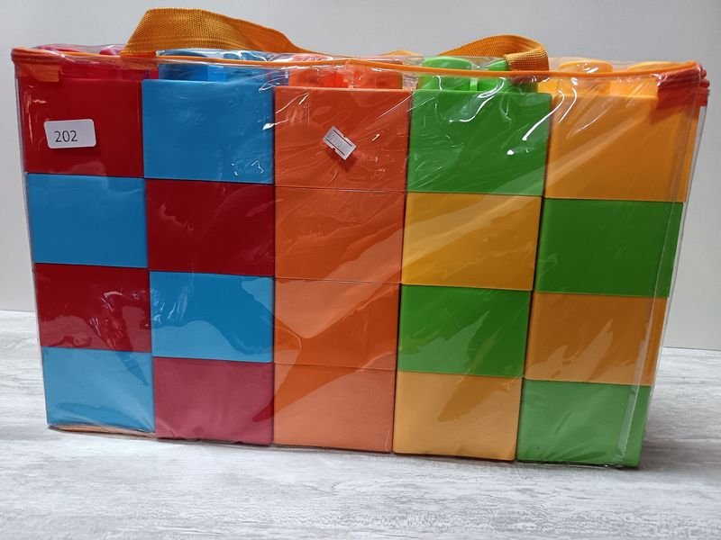 Lote siguiente: Valija con bloques gigantes para niños