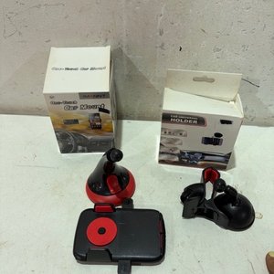 Lote siguiente: 2 Soportes para Celular de Auto