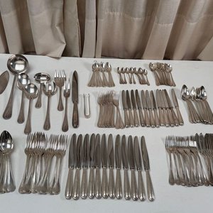 Gran Juego de Cubiertos Christofle de Metal Plateado - imagen 1