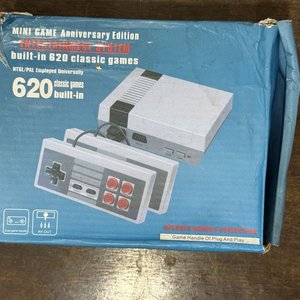 Lote anterior: Consola Mini Game Anniversary Edition con 620 Juegos Retro