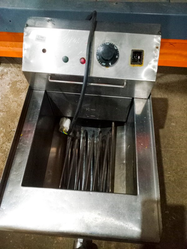 Fritador eléctrico de mesa sin canasto para cocina - imagen 2