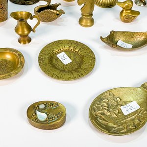 Lote de 14 piezas de bronce con motivos de aves, caballos y figuras - imagen 4
