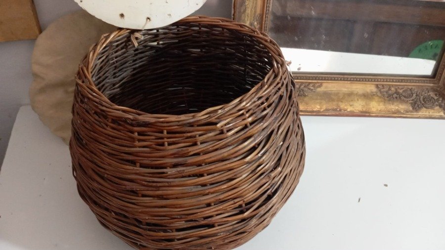 Dos piezas de decoración para hogar con espejo y canasto - imagen 4