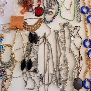 Lote de Collares y Bijouterie Variada - imagen 3