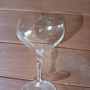 Juego de Cristalería Incompleto: 30 Copas Variadas - imagen 5