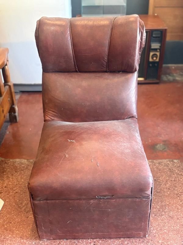 Lote anterior: Sofás de cuero marrón