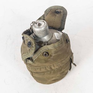 Cantimplora Militar de Metal con Funda Verde - imagen 2
