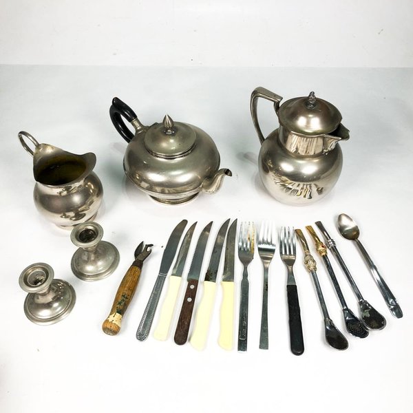 Lote de Cubiertos, Teteras, Lechera y Bombillas Vintage - imagen 1
