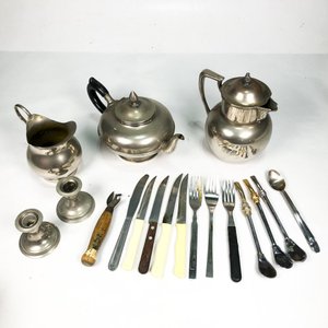 Lote de Cubiertos, Teteras, Lechera y Bombillas Vintage - imagen 1