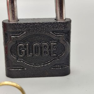 Candado Globe de Hierro, 50mm, con 3 Llaves - imagen 2