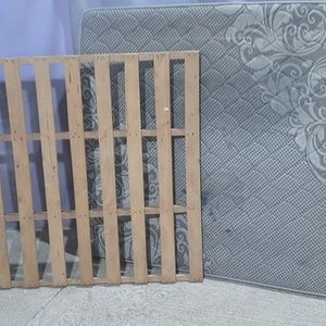Cama Estilo Americano de Madera con Colchón - imagen 2