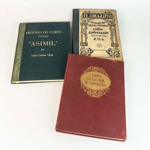 Lote de 3 Libros Antiguos de Corte, Confección y Bordado - imagen 1