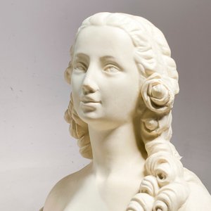 Busto Dama Romana en PVC Blanco, Adorno de Jardín 50 cm - imagen 3