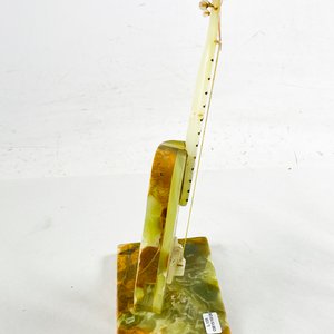 Figura Decorativa de Guitarra en Onix - imagen 3