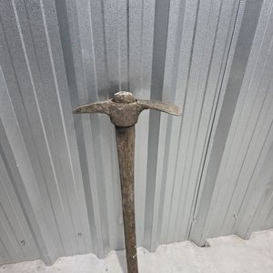 Lote de Herramientas de Jardín y Trabajo: Palas, Serrucho, Guadaña y Rastrillo - imagen 21