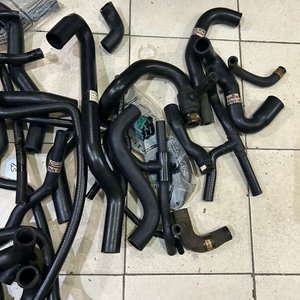 Lote siguiente: Lote de Caños de Goma para Automotor