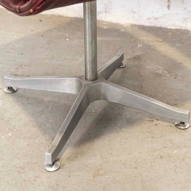 Item 2104118 - Image 2