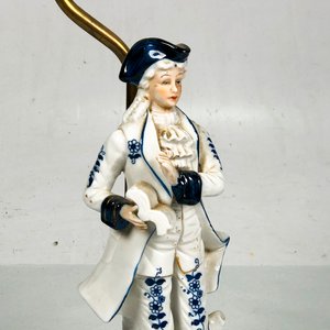 Lámpara de Mesa de Porcelana con Figura y Base de Bronce - imagen 3