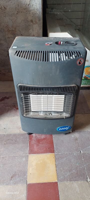 Lote siguiente: Estufa de gas super con valvula