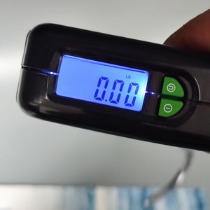 Balanza Digital Portátil de Mano para Pesca hasta 25 kg - imagen 5