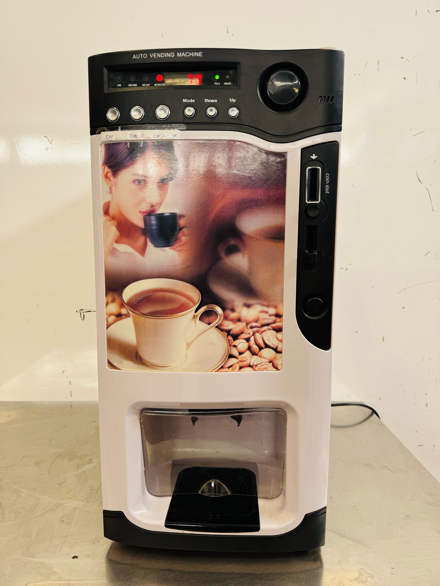 Máquina Expendedora Automática de Bebidas Calientes