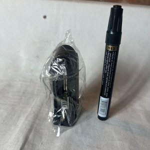 Cargador de Pilas Universal Negro - imagen 3