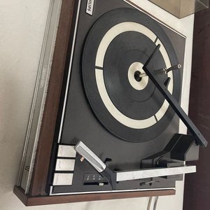 Toca Discos Philips Hi-Fi Internacional Vintage - imagen 5