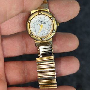 Tres Relojes de Dama: Citizen, Oscar de la Renta y Okusai - imagen 2
