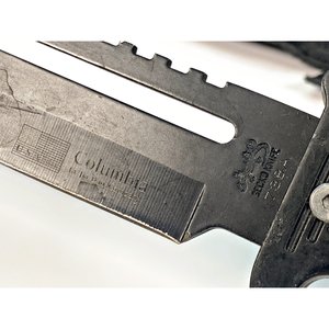 Cuchillo de Caza Negro Columbia con Vaina de Tela - imagen 5