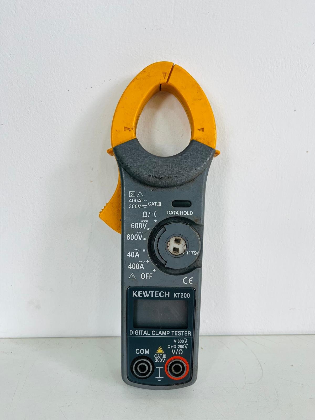 Pinza Amperimétrica Digital Kewtech KT200 - Funciona