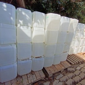 80 Bidones de Plástico de 20lts. - En Buen Estado La Mayoría con Tapas - imagen 3