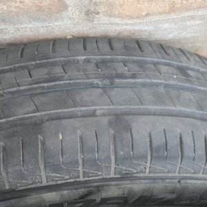 Dos Ruedas Completas con Llantas de Acero 175/70 R14 - imagen 4