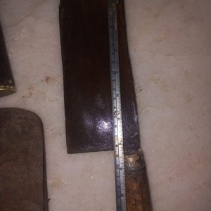 Lote de Herramientas Antiguas de Campo: Hacha, Cuchillo y Hoces - imagen 5