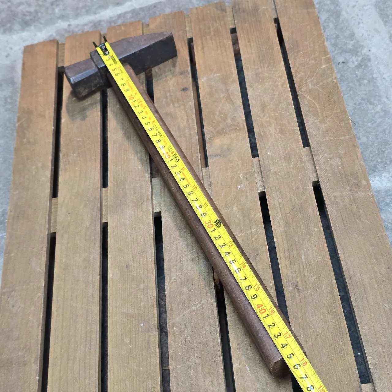 Martillo de Pena con Manija de Madera - imagen 4