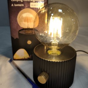 Lote anterior: Lámpara LED Recargable Vintage con Dimmer, Nueva en Caja