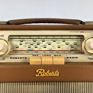 Radio Inglesa Roberts Vintage a Batería - Funcionando - imagen 3