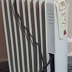 Lote siguiente: Radiador Eléctrico WNR Blanco con Ruedas